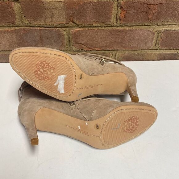 Vince Camuto Khaki Chenai Suede Booties Size 8 NEW - Picture 7 of 10